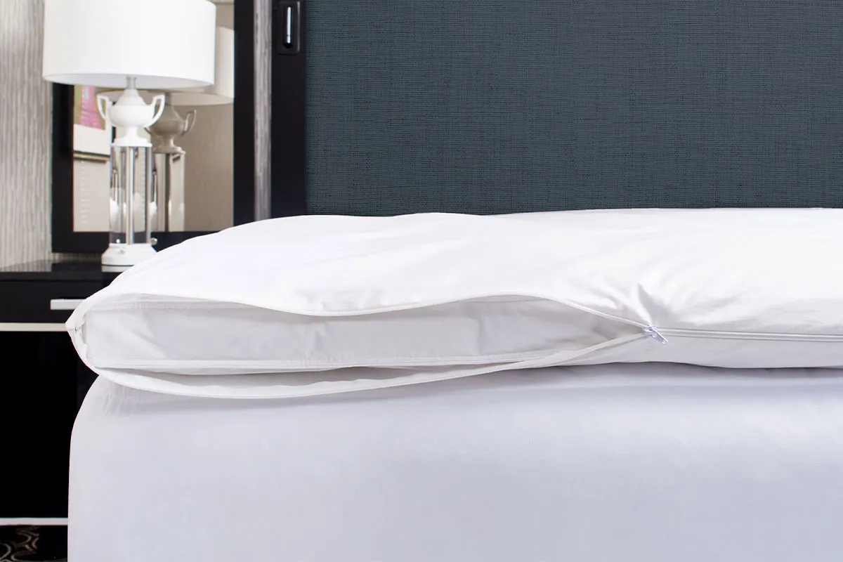 Featherbed Protector