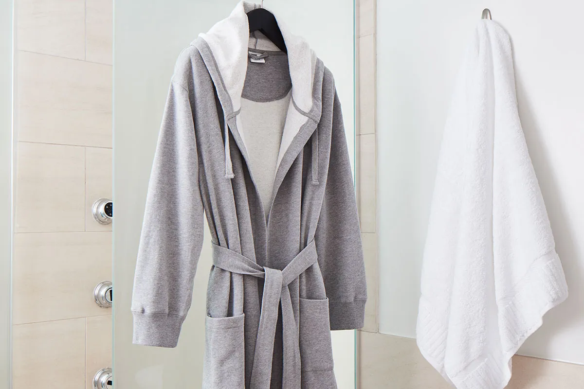 Rocky Robe