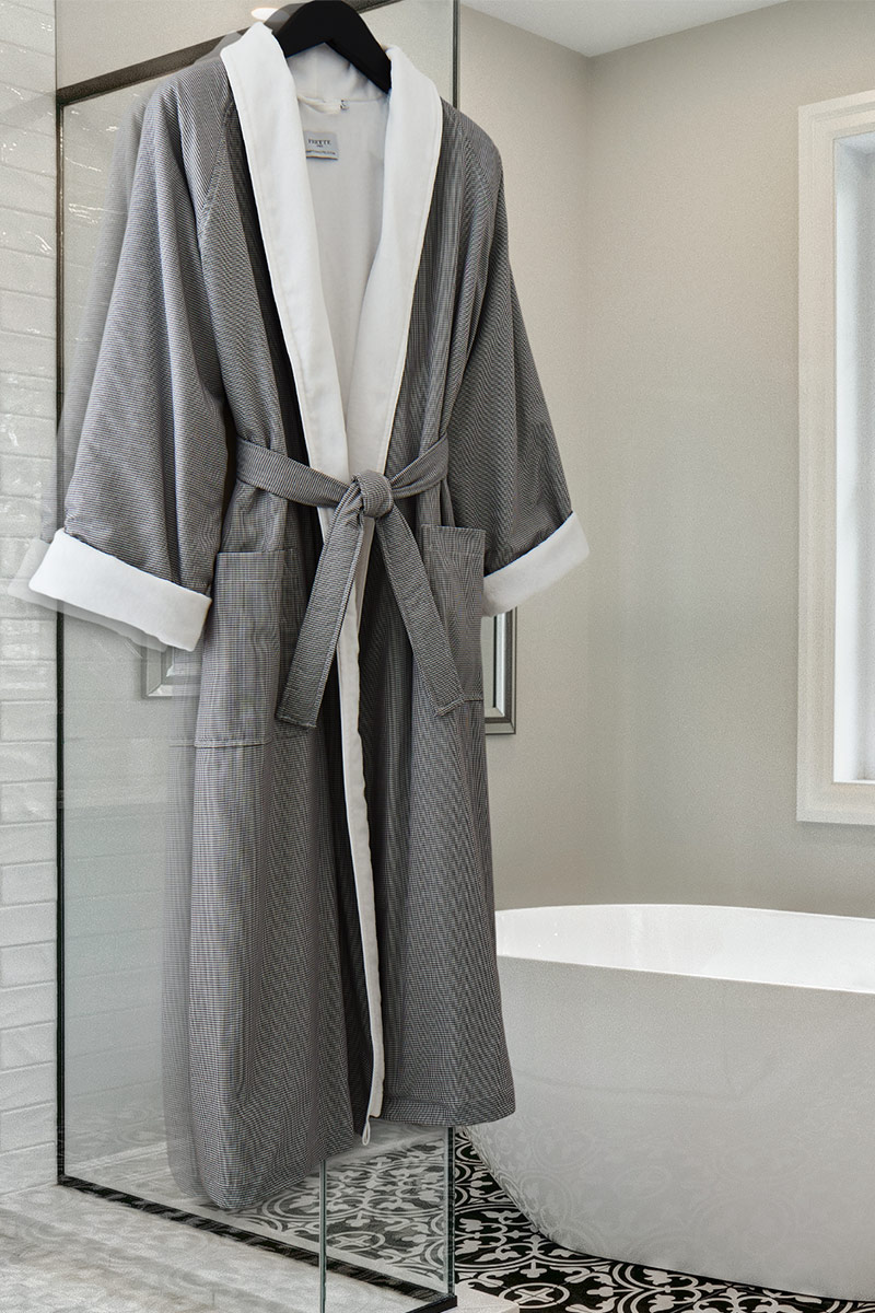 Micro Houndstooth Robe Kimpton Style