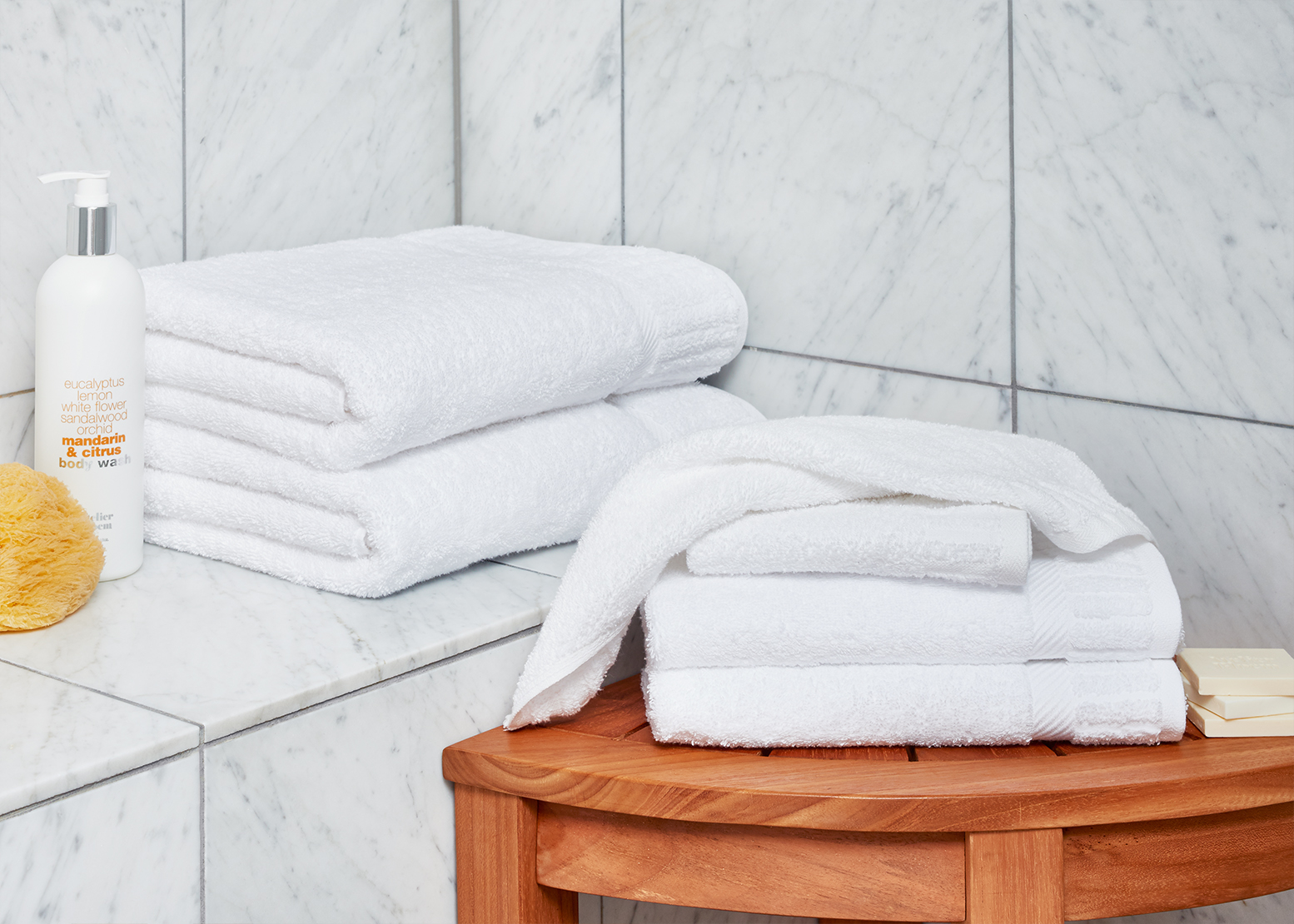 Почему воняют полотенца. Bath Care полотенце. Полотенце Dolce Towel Set. Спа на доске полотенца.